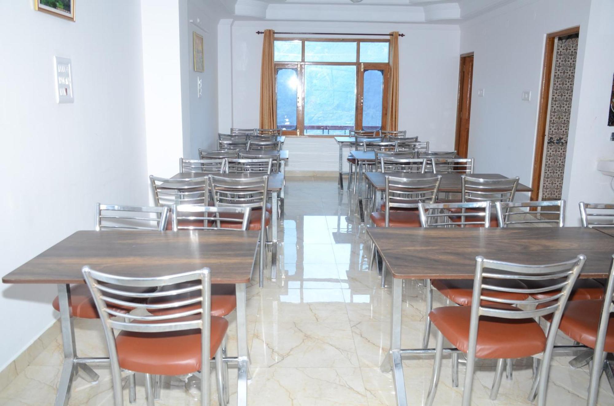 Hotel Alpine View Sarāhan 外观 照片