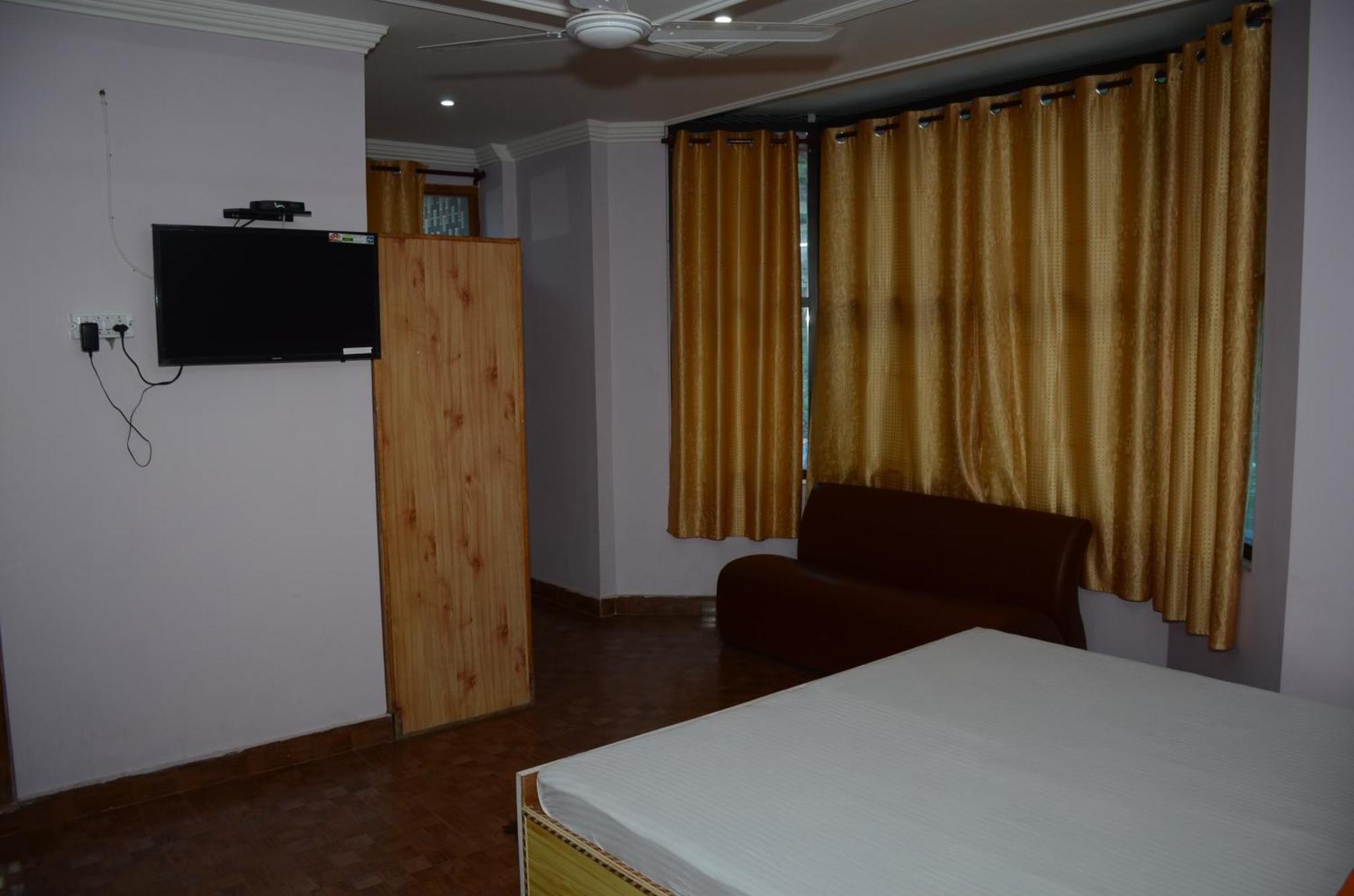 Hotel Alpine View Sarāhan 外观 照片